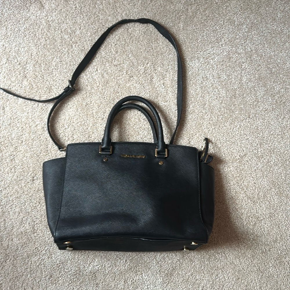 Michael Kors tote as is please see pictures